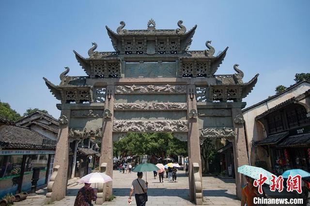 女友二婚，我家里不同意，我应该如何和家里沟通？